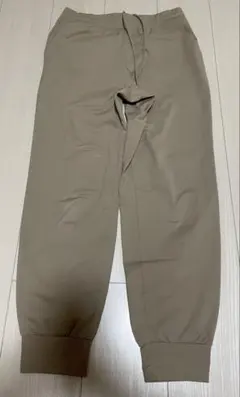 ユニクロ　エアリズム　パンツ