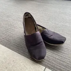 toms スリッポン