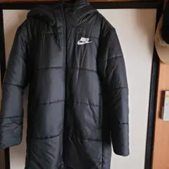 Nike ブラック ジャケット フード付き