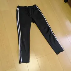 TIGORAブラックジャージパンツ Ｌサイズ サイドストライプ