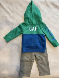 baby GAP ベビーギャップ フード付きトレーナーとパンツセット