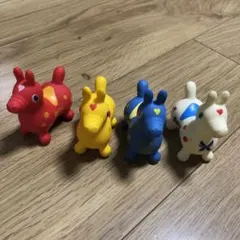 【新品・未開封】ロディ×ハローキティ コラボ 首振りフィギュア 5体 ② 純金製「ハローキティ」限定フィギュア、お値段なんと約43万円
