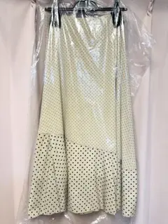 新品未使用♡アダムエロペフレアドットスカート