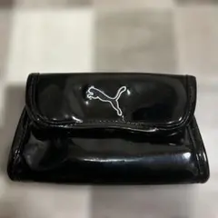 プーマ　ウエストポーチ　ポシェット　黒　エナメル素材　中面美品
