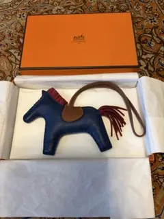 HERMES エルメス ロデオ チャーム MMのサムネイル