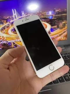 Apple iPhone 6 問題なく動作良好