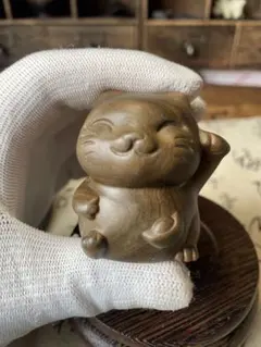 緑檀木　招き猫木彫 可愛い猫一刀彫 リアル繊細彫飾り お土産 お守り 贈り物