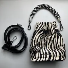 デシグアル　ミニ　巾着バッグ　ハラコ　ゼブラ柄　ショルダーバッグ