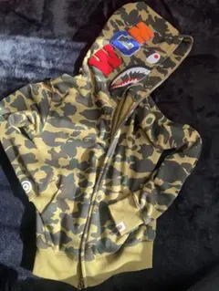 A BATHING APEシャークフードパーカー