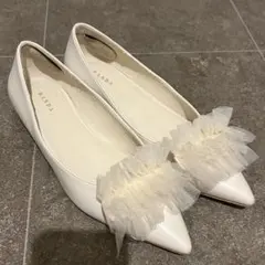RANDA 3E幅広 2WAY フリルフラットパンプス アイボリー