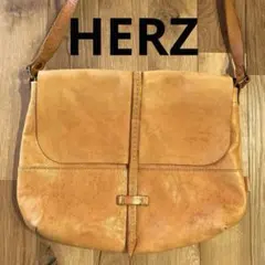 HERZ レザー ショルダーバッグ フラップ付き　本革鞄
