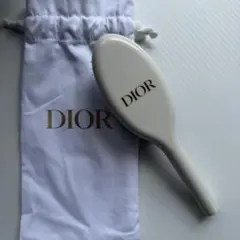 Dior ヘアブラシのサムネイル