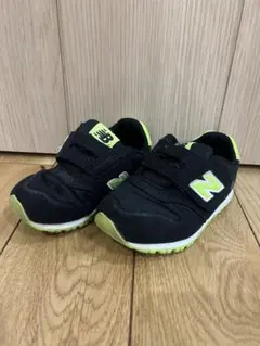 New Balance 373 キッズスニーカー 黒/黄緑