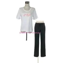 高級カジュアルセット ふんわりニットパンツ&ESCADA 珊瑚ピンク装飾Tシャツのサムネイル