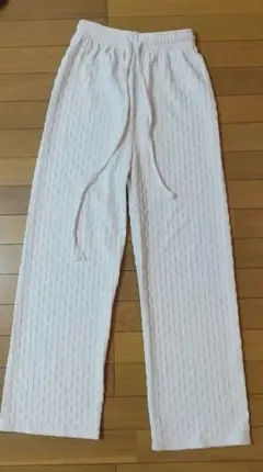 1873モコモコ素材 ポコポコ パンツ クリーム色