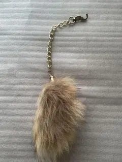 ファー付きキーホルダー ベージュ ゴールド金具