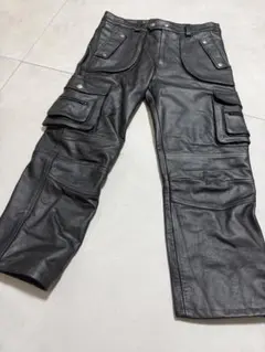 mnml フェイクレザー カーゴパンツ ブラック サイズ30 mnml フェイクレザー カーゴパンツ ブラック サイズ30 - メルカリ