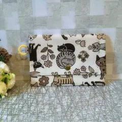 ねこ柄ポーチ　御朱印帳ケース　通帳ケース　コスメポーチ　マルチケース