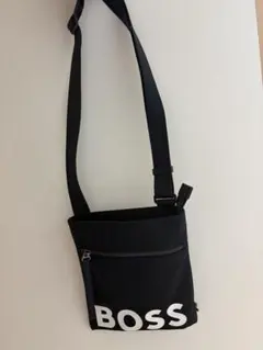 HUGO BOSS ヒューゴボス ショルダーバッグ サコッシュ 金ロゴ ブラック 