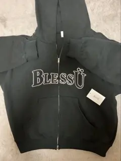 BlessÜ ブラック ジップアップフーディLサイズ