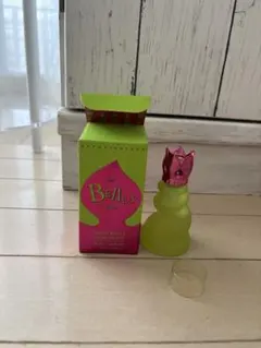 NINA RICCI Les Belles de Ricci 香水のサムネイル