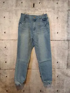 デニム　ジョガーパンツ