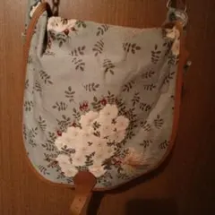 ピンクハウスのショルダーバッグ未使用品水色 花柄長期保管難あり中多少汚れあり