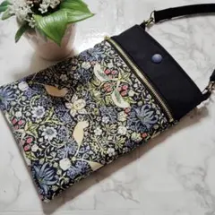 Item thumbnail for item b2bae662-d7de-4836-a6b3-68109db4e0a8