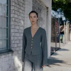 ZARA　グレー Vネック ボタン付きカーディガン　ソフトボタン ジャケット