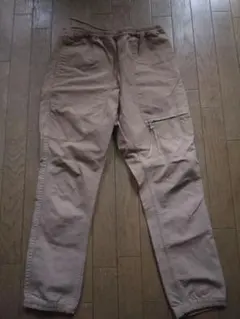 Item thumbnail for item 99245065-7113-408e-88ff-b7fb99b4e6d4