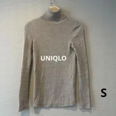 【美品】ユニクロ　UNIQLO メリノリブタートルネック 長袖ニット　S