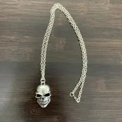 スカル ネックレス　シルバー色