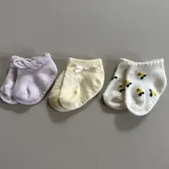 Petit mainベビー靴下 3足セット（紫・黄・花柄）