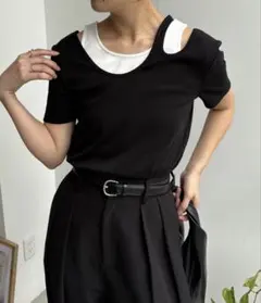 【タグ付き】カプリシュレマージュ　レイヤードアシメネックTシャツ　ブラックのサムネイル