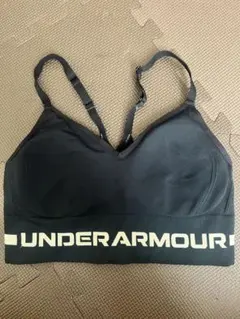 UNDER ARMOUR 黒 スポーツブラ MD