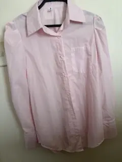 パフスリーブ 長袖ピンクシャツ