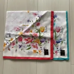 Mario Valentino 花柄ハンカチ 2枚セット　43cm×43cm