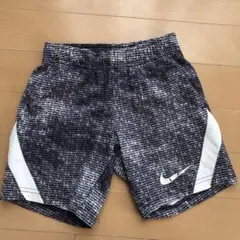 NIKEハーフパンツ98-104