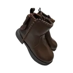 ブラウンリボン付きブーツ　ショートブーツ