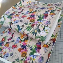 牛革 花柄 1.3〜1.5mm 牛革 ハギレ可愛い