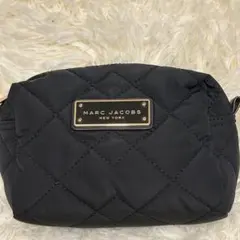 【美品】マークジェイコブス キルティング ポーチ ブラック 黒 小物入れのサムネイル