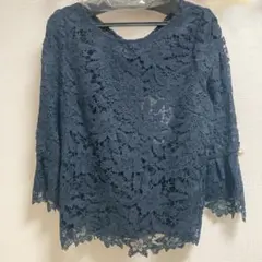 【新品未着用・タグ付き】Rirandture ネイビーレーストップス