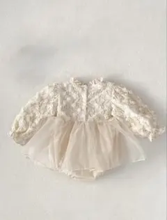 限定値下げ新品 海外ベビー服 長袖ラウンドネックチュール＆レース