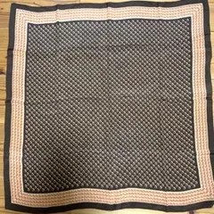 シルクスカーフ