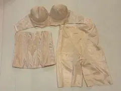 フォーシスアンドカンパニー　ブライダルインナー3点セットE70