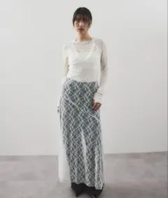 ホルターネックレースワンピース