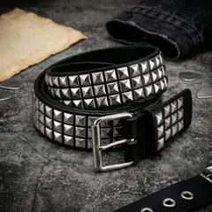 【大特価】スタッズベルト 3連 ピラミッド シルバー パンク ロック系 V系 黒