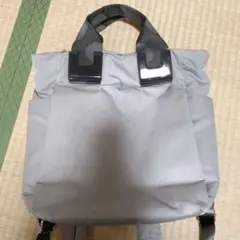 グレー ナイロン 防水リュック イアパピヨネのサムネイル