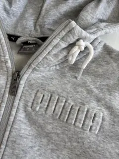 プーマPUMAパーカー グレーXS エンボス ロゴ