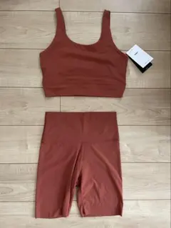 Nike スポーツブラ& バイカーショーツセット　S